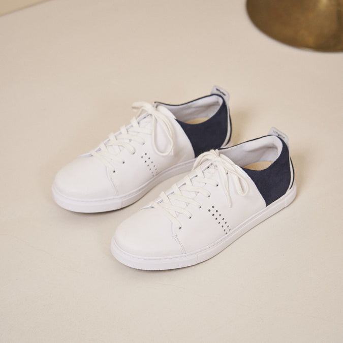 Low-top trainers René - White leather and navy suede