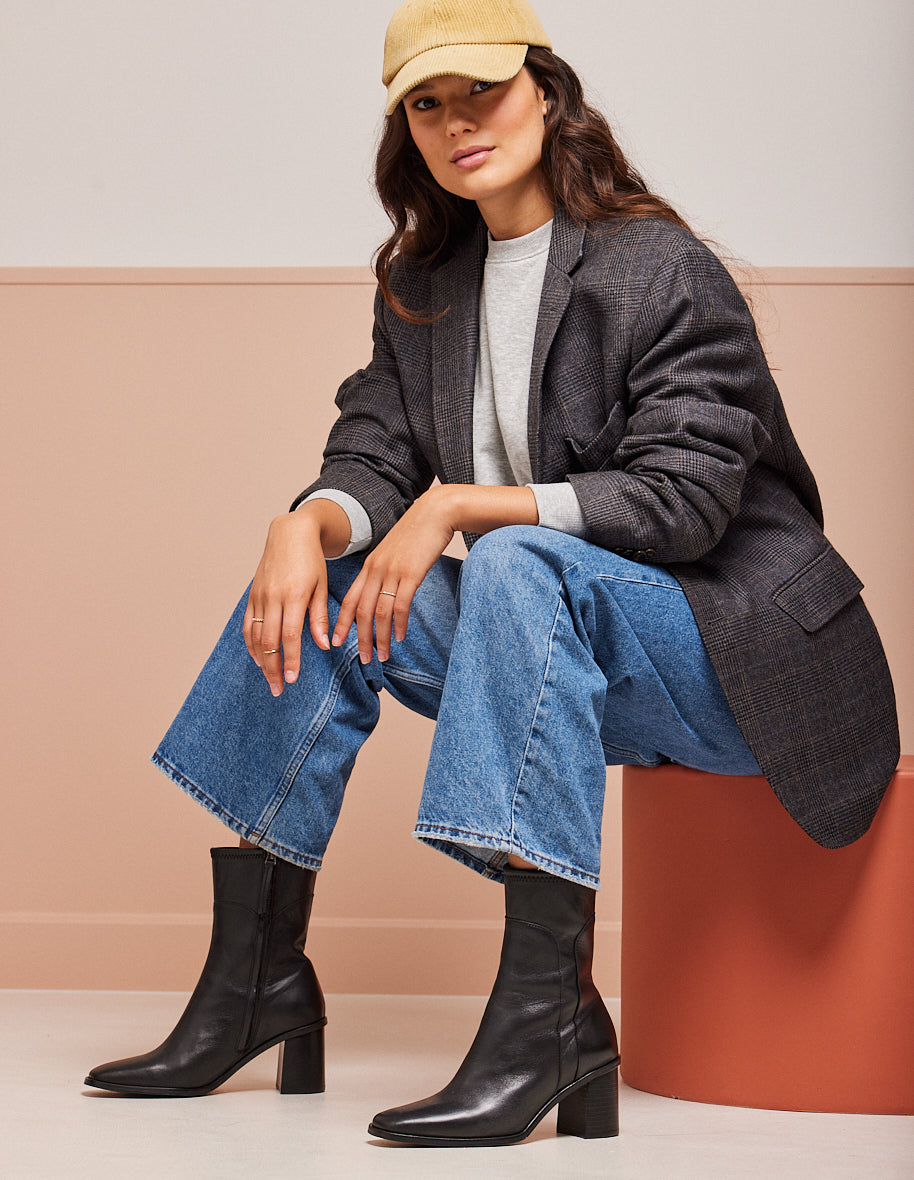 Comfortable black heeled boots cheap