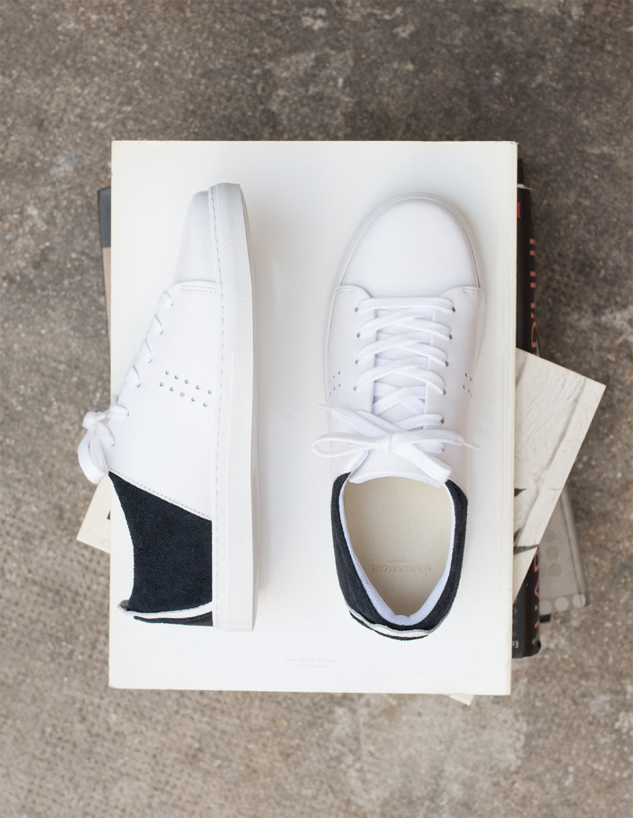 Low-top trainers - White leather and suede marine VP