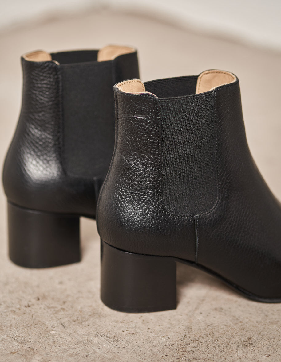Ankle boots Camille M - Black grained leather