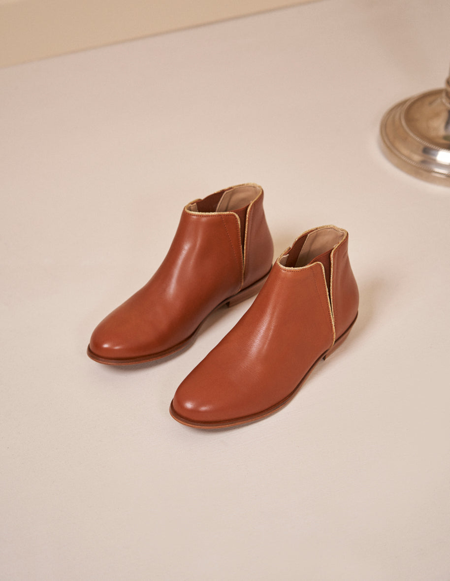 Flat ankle boots Jeanne B. - gold and cognac leather
